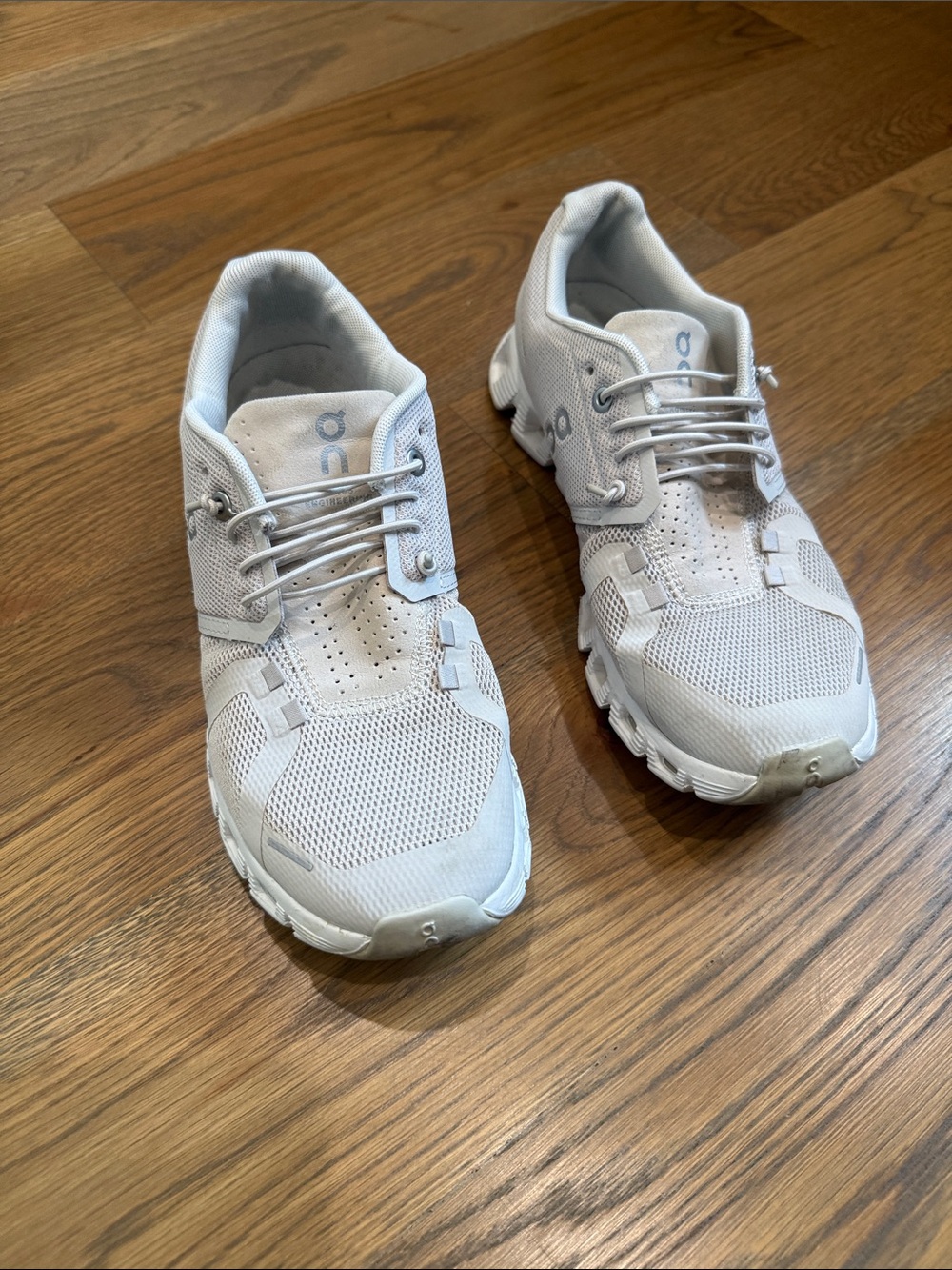 Women’s On Cloud 5’s Running Athletic Sneakers